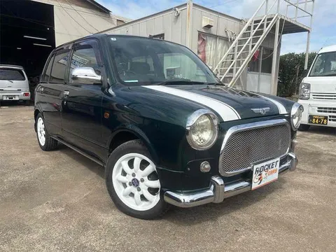 Daihatsu Mira Gino