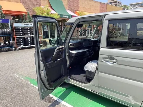 Suzuki Spacia