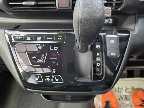 Mitsubishi eK X