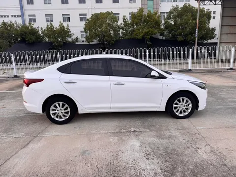 Hyundai Verna