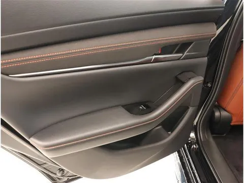 Mazda MAZDA3 Fastback
