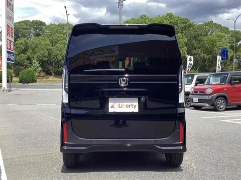 Honda N-BOX Custom