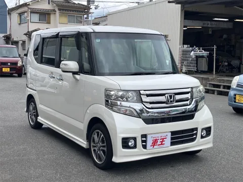 Honda N-BOX Custom