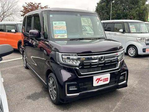 Honda N-BOX Custom