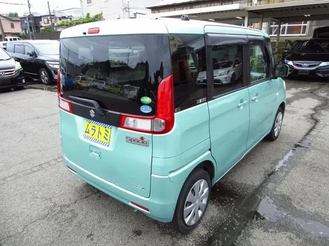 Suzuki Spacia