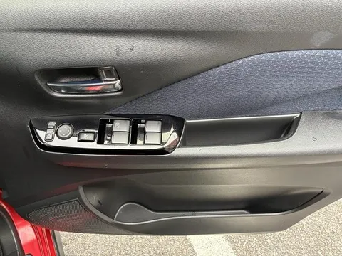 Mitsubishi eK X