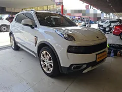 Lynk & Co 01