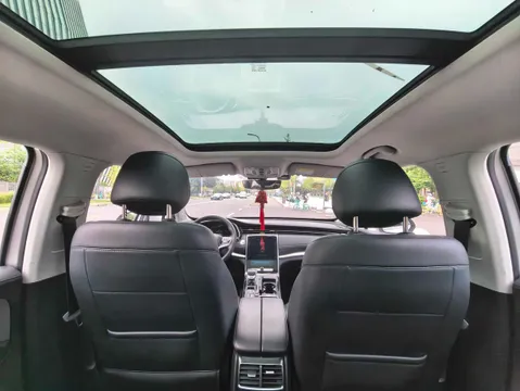 Roewe RX5