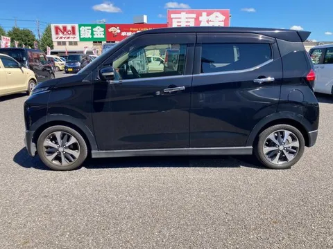 Mitsubishi eK X