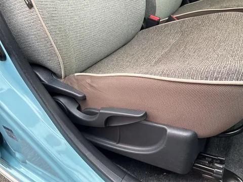 Daihatsu Mira Tocot