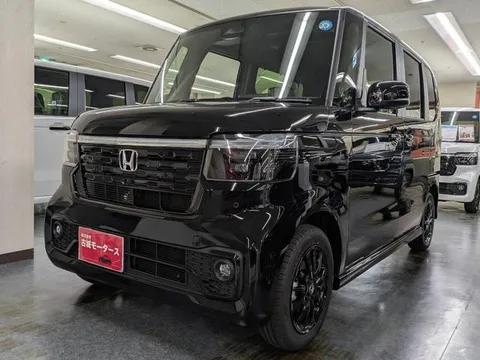 Honda N-BOX Custom