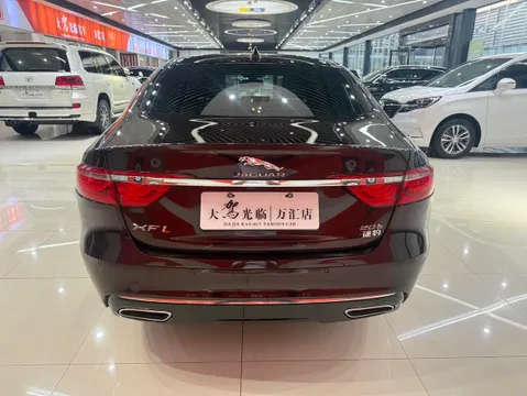 Jaguar XFL