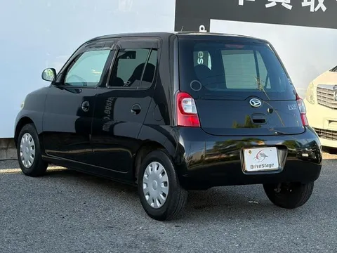 Daihatsu Esse