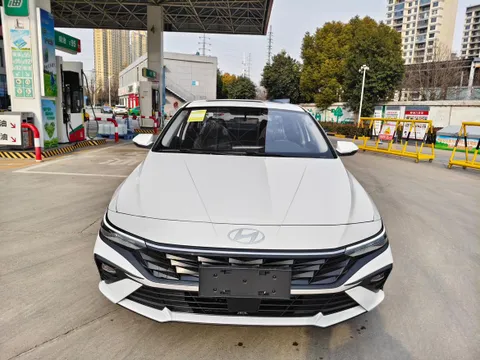 Hyundai Elantra (Avante)
