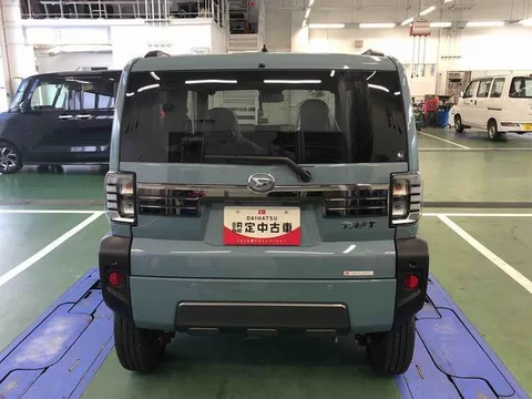 Daihatsu Taft