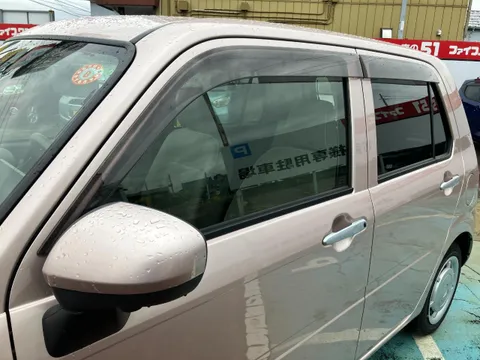 Daihatsu Mira Tocot