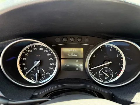 Mercedes-Benz R-Class
