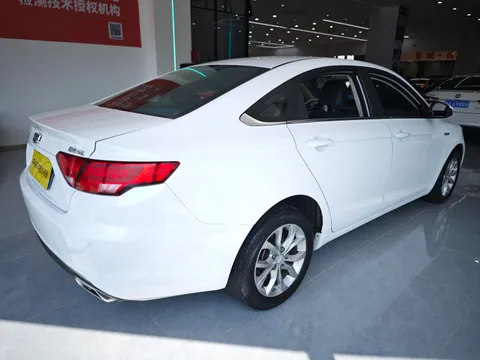 Geely Emgrand GL