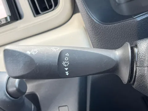 Daihatsu Mira Tocot