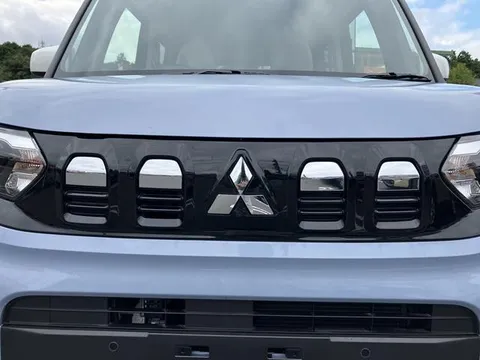 Mitsubishi eK Space