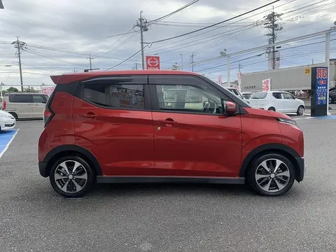 Mitsubishi eK X