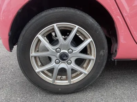 Daihatsu Mira Tocot