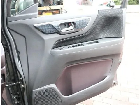 Honda N-WGN Custom