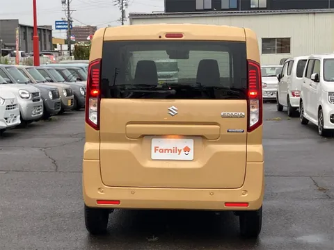 Suzuki Spacia