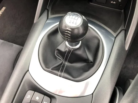 Mazda MX-5 (Roadster)