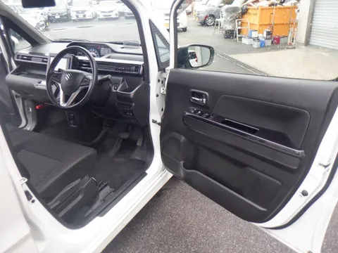 Suzuki Wagon R Stingray