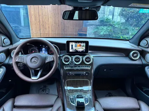 Mercedes-Benz Mercedes-Benz GLC