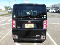 Toyota Pixis Mega