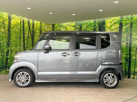 Honda N-BOX+ Custom