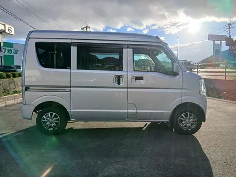 Nissan Clipper