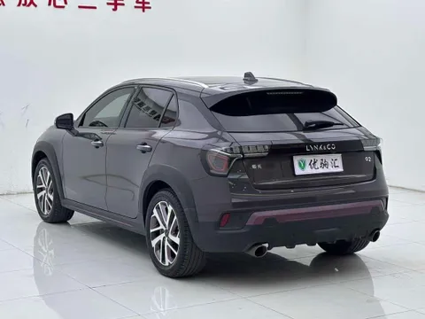 Lynk & Co Lynk & Co 02