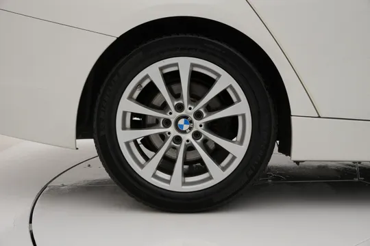 BMW BMW