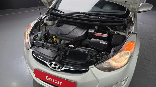 Hyundai Elantra (Avante)