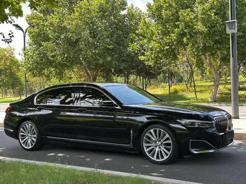 BMW 7-Series