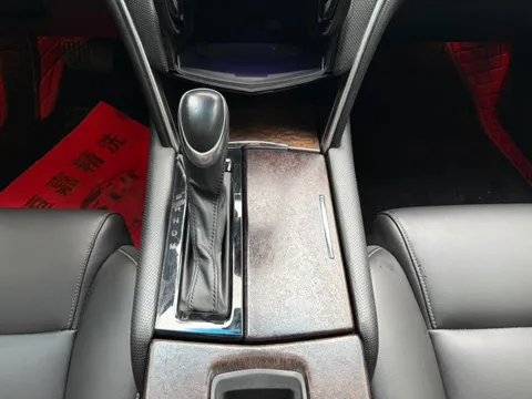 Cadillac XTS