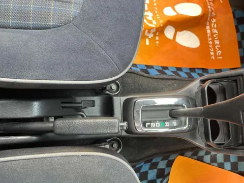 Daihatsu Mira Gino