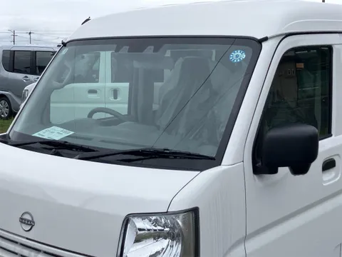 Nissan Clipper Van