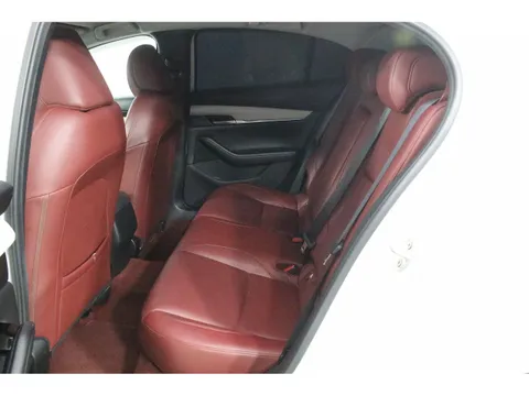 Mazda MAZDA3 Fastback