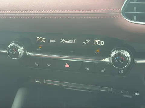 Mazda MAZDA3 Fastback