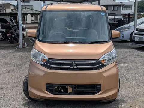 Mitsubishi eK Space