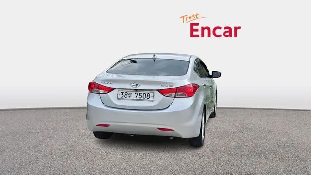Hyundai Elantra (Avante)