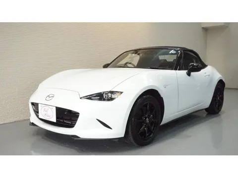 Mazda MX-5 (Roadster)