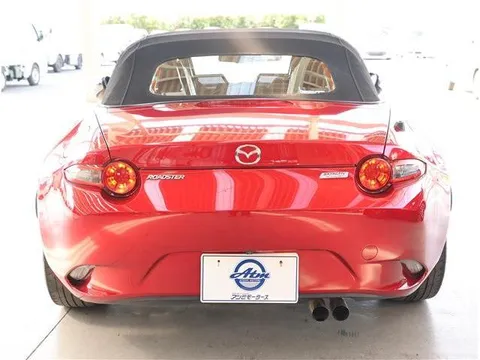 Mazda MX-5 (Roadster)