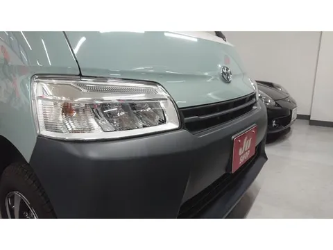 Toyota TownAce Van