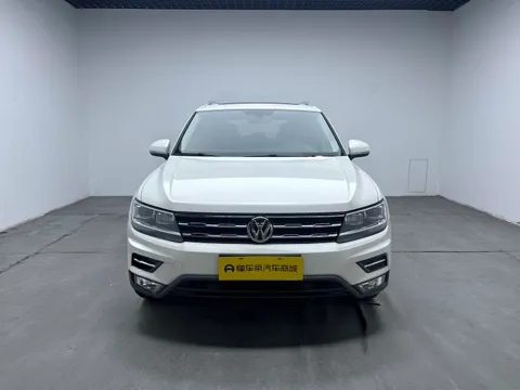 Volkswagen Tiguan L