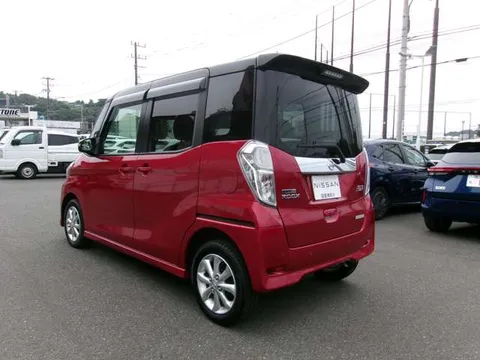 Nissan Dayz Roox